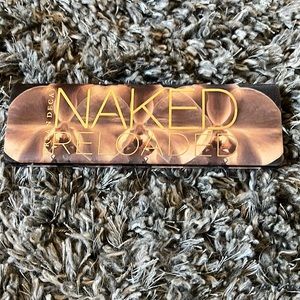 Urban decay naked reloaded eyeshadow palette